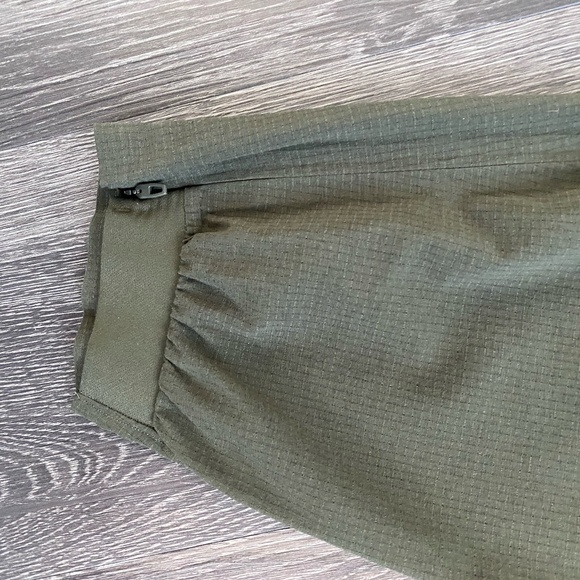 Lululemon Run State Jogger w/ Reflective Strip - Picture 4 of 4